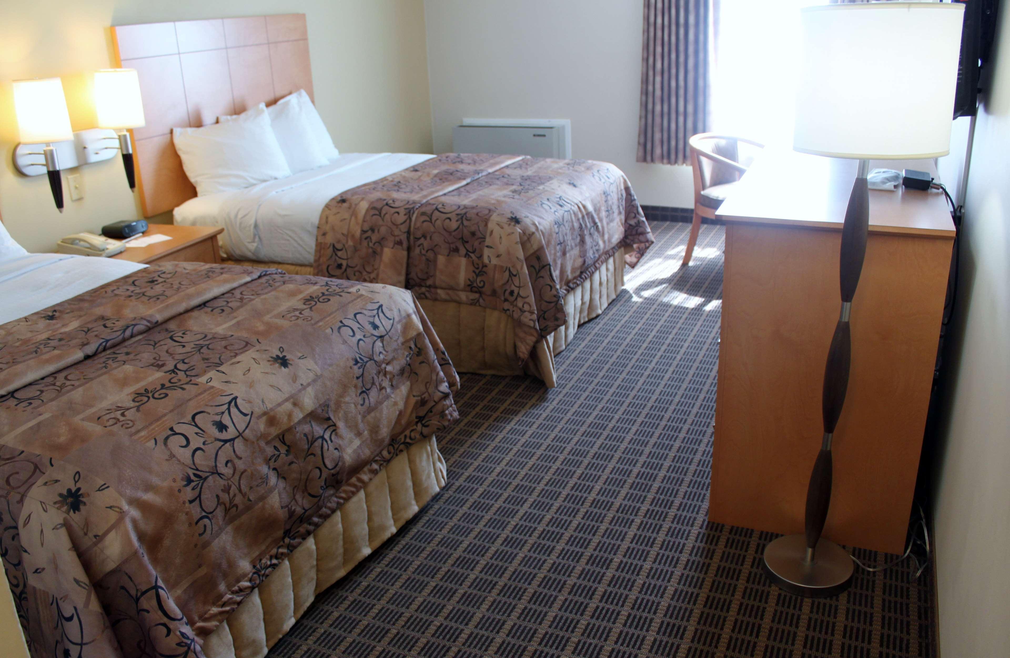 Best Western Smiths Falls Hotel Exterior photo
