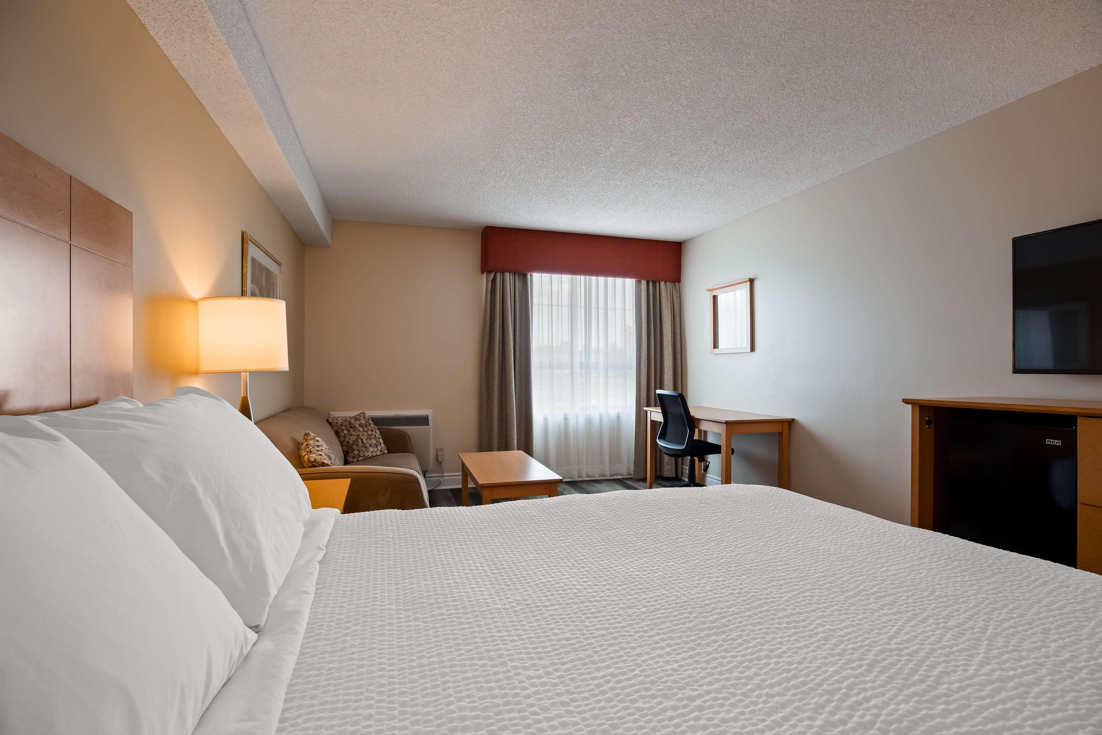 Best Western Smiths Falls Hotel Exterior photo